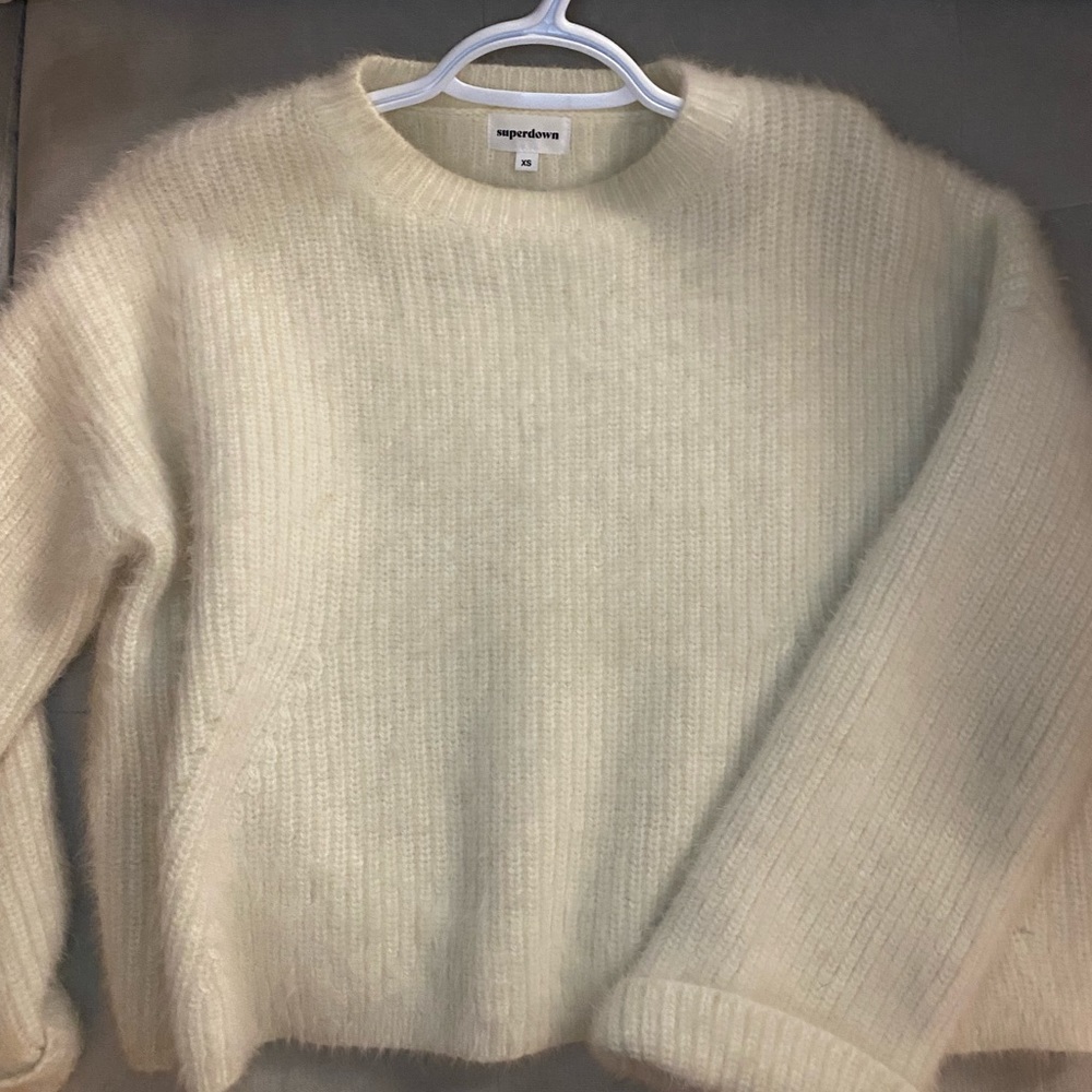 Super down crop sweater